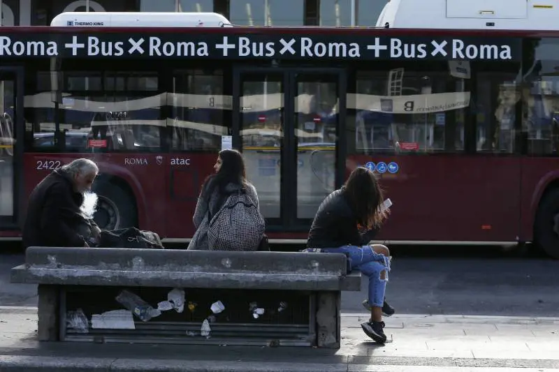 È iniziato il venerdì nero: sciopero di mezzi e servizi