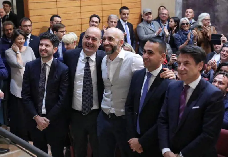 Dopo Vasto, Narni. Quelle foto tristi della sinistra
