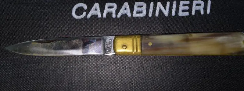 Salerno, uccide a coltellate un giovane davanti al bar: arrestato l’assassino