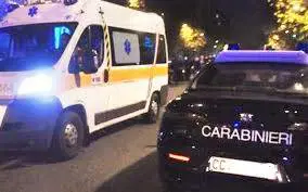 Carpentiere muore dissanguato sotto casa per un colpo sparato all'inguine nella notte