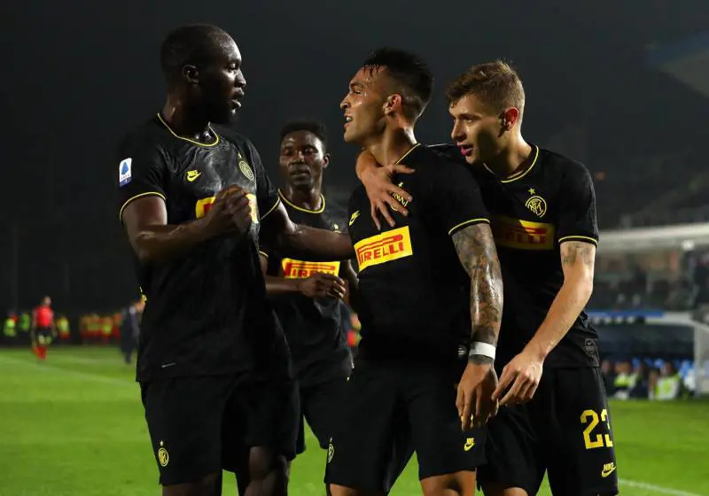 L'Inter soffre ma piega 2-1 il Brescia: primo posto in classifica per i nerazzurri