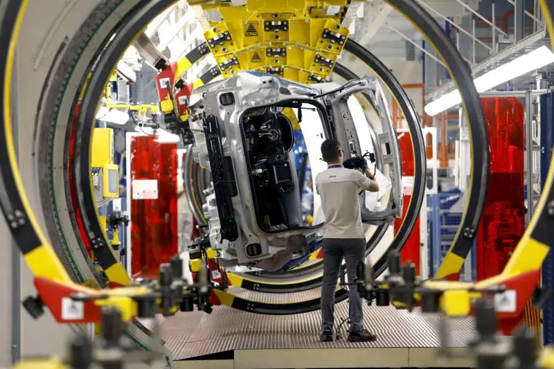 Fusione Fca-Peugeot, accordo raggiunto: domani l'annuncio