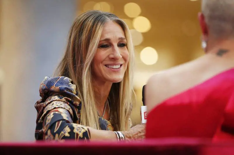 Sarah Jessica Parker, dopo lo show a Verona, rubate zucche di Halloween fuori casa