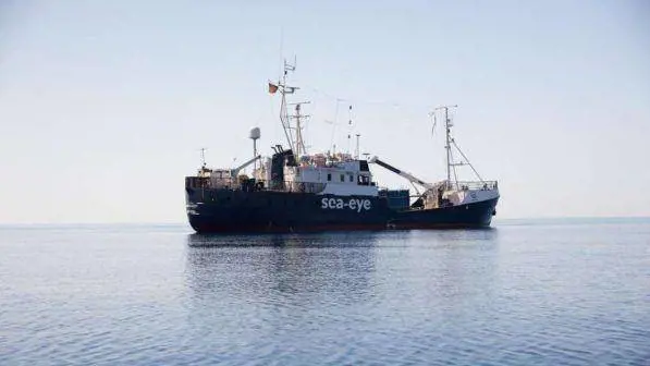 Tutto pronto: porto aperto per 800 clandestini