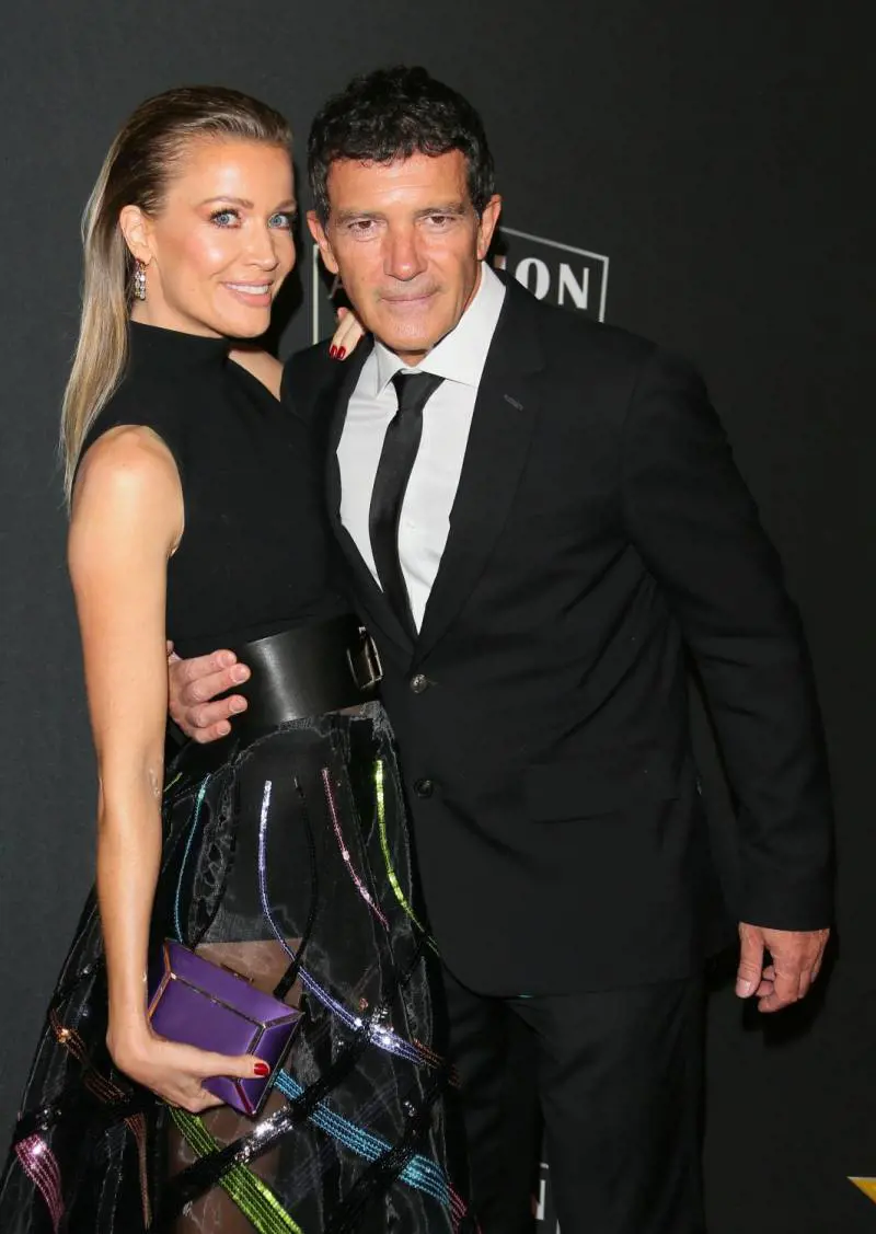 Antonio Banderas riceve l'Awards da  Dakota Johnson: "Lui ha illuminato la mia vita"