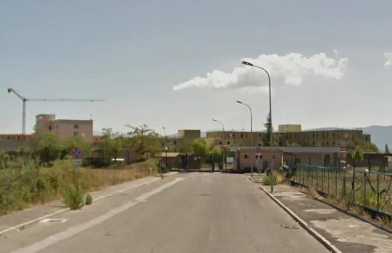 Detenuto straniero pesta agente: "Basta, espulsione e pene in patria"