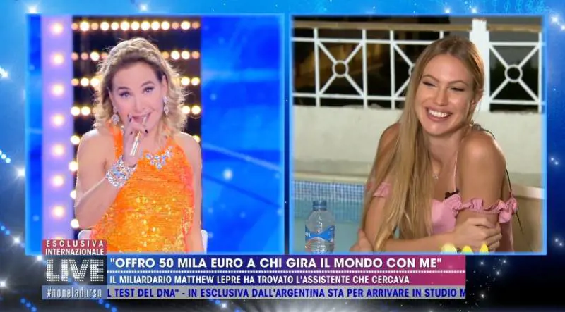 Le critiche a Taylor Mega in tv: "È ubriaca...?"