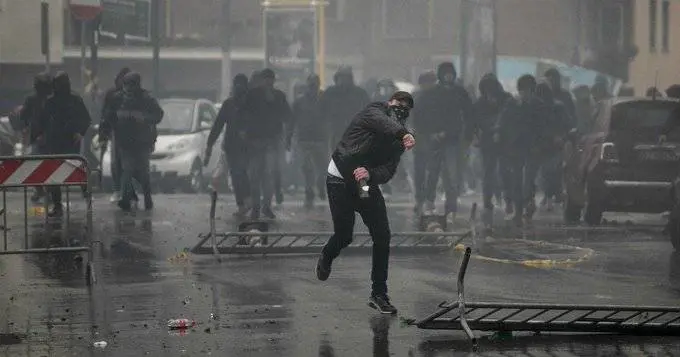 Arrestati 13 ultras laziali per gli scontri dopo la finale Lazio-Atalanta