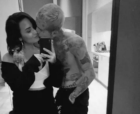 Demi Lovato ha ritrovato l'amore: sui social la foto del nuovo fidanzato