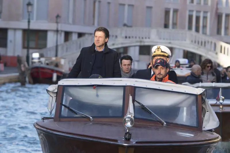 Venezia, Conte: "A Brugnaro daremo i poteri da commissario"