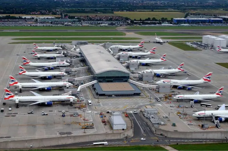 Gran Bretagna, arrestato all'aeroporto un presunto miliziano dell'Isis