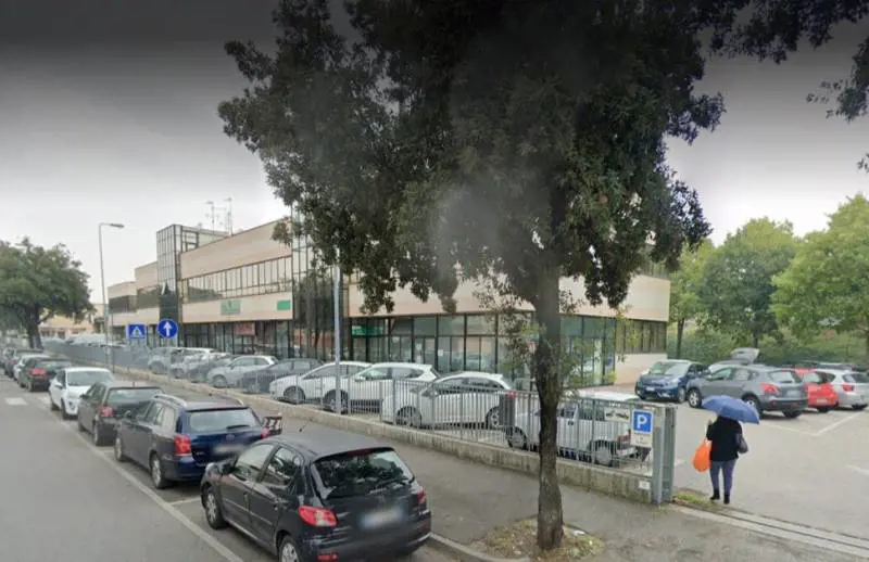 Forlì, 2 furti in un giorno appena uscito da carcere: preso magrebino