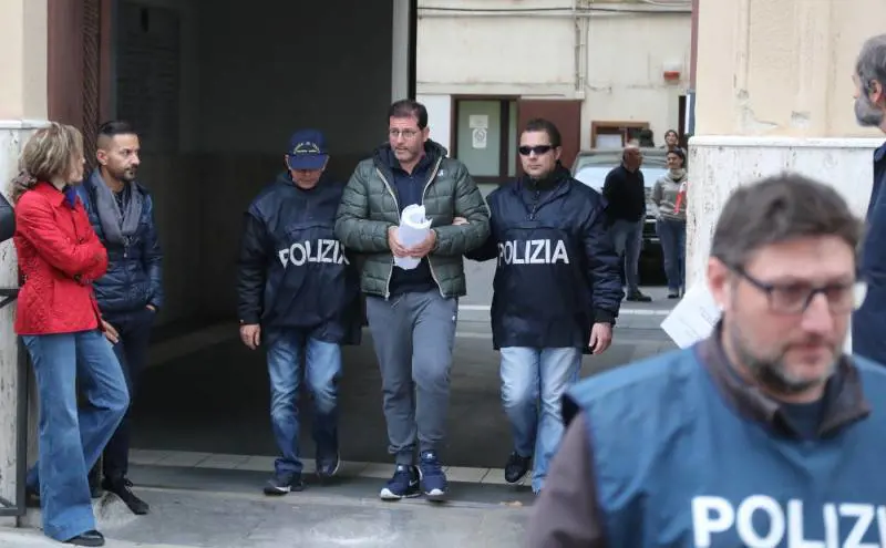 Quei mafiosi nella villa di lusso che prendevano il reddito di cittadinanza