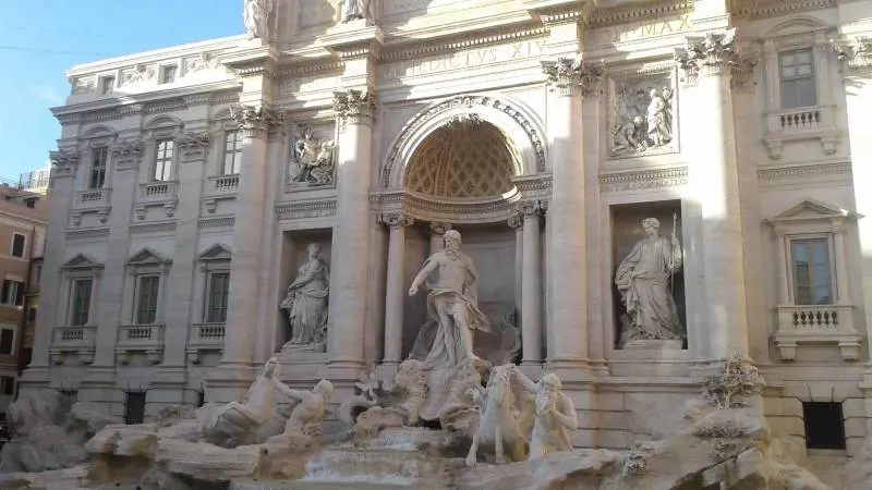 Tre vigili urbani corrotti con gelati e pranzi gratis