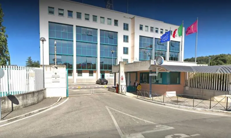 Perugia, minaccia agenti di farsi esplodere: espulso pusher tunisino