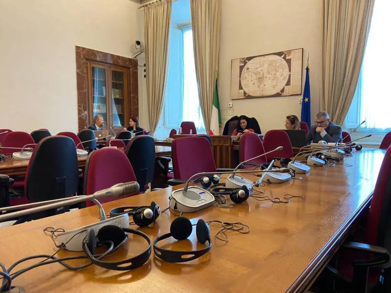 Deputati 5s partecipano al concorso della Camera. Ma esplode la bufera 