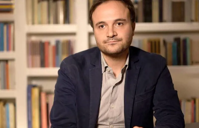 Paolo Di Paolo racconta la forza di dare la vita anche in un'epoca morta