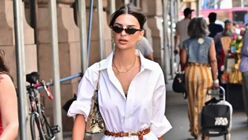 Emily Ratajkowski dichiara: "È difficile essere sexy"