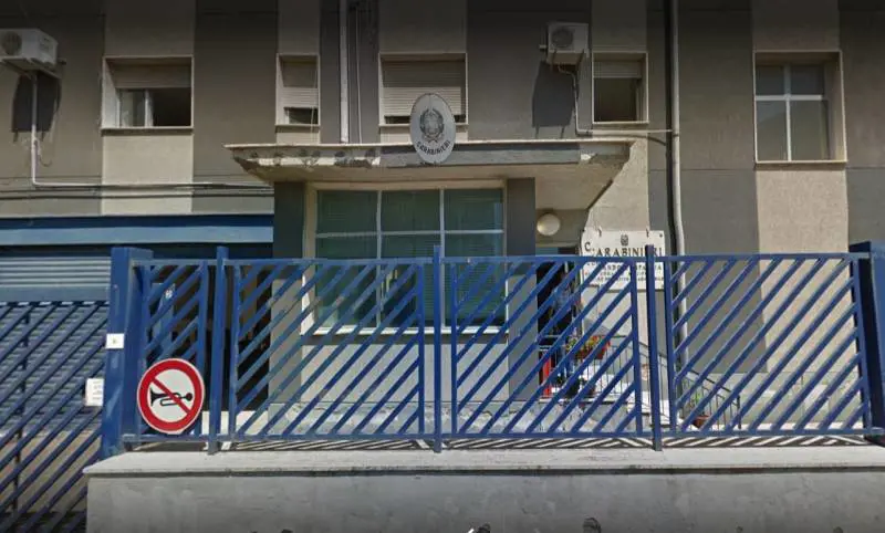 Eboli, imprenditore aggredito con pistola e rapinato di 1000 euro