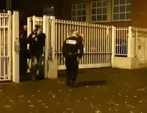 Francia, 18enne si dà fuoco a scuola: la studentessa gravissima in ospedale