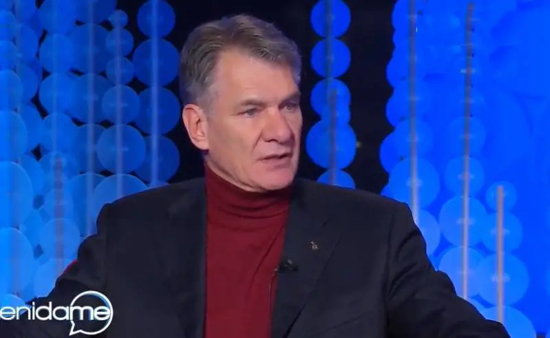 Paolo Nespoli a Vieni da Me: "Ero in orbita quando mi dissero che mia madre era morta"