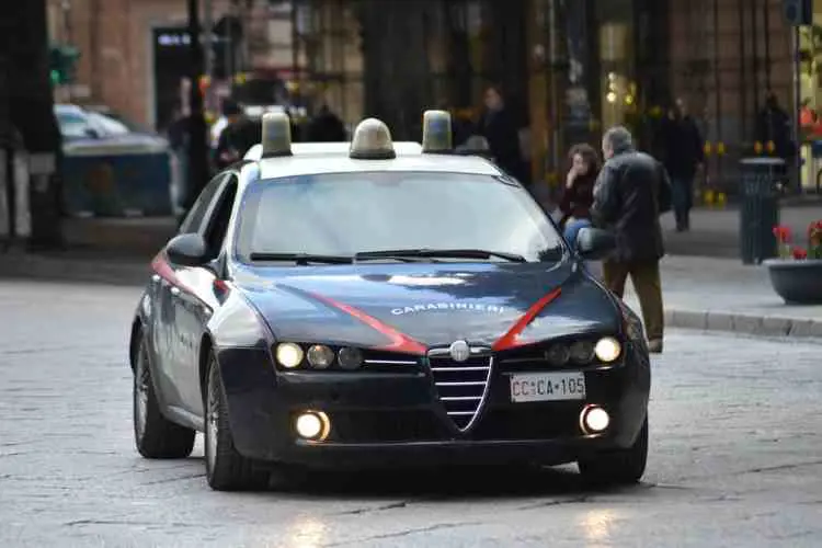 Dramma nel Torinese, 85enne uccide a martellate la figlia disabile