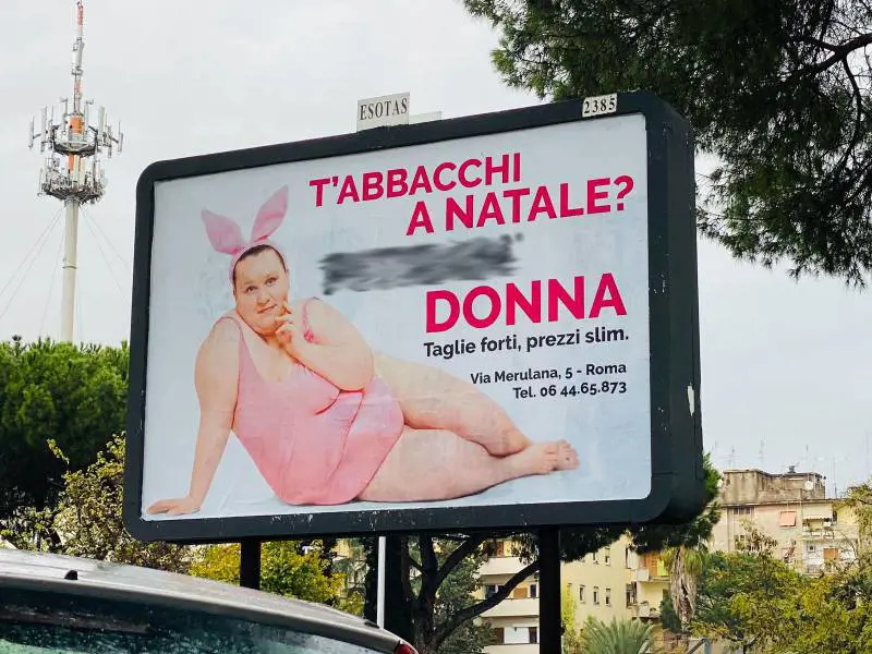 "T’abbacchi a Natale?": la campagna pubblicitaria che fa discutere il web