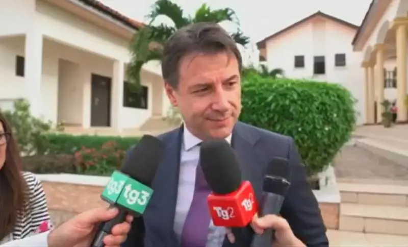 Mes, Conte attacca Salvini: "Ti querelo per calunnia"