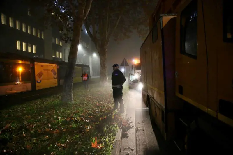 Seguita sulla "91" e assalita in strada