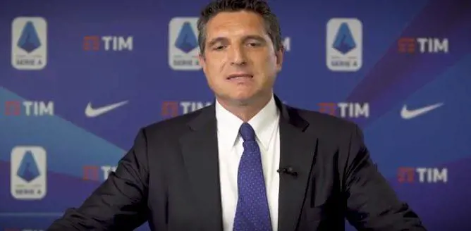 Cori razzisti, De Siervo: "Spegniamo i microfoni così non si sentono..."