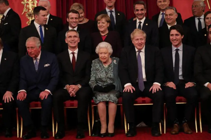 La regina Elisabetta morta? Era un'esercitazione della Royal Navy