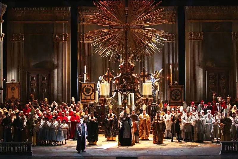 Opera lirica "travagliata" ricca di grandi melodie