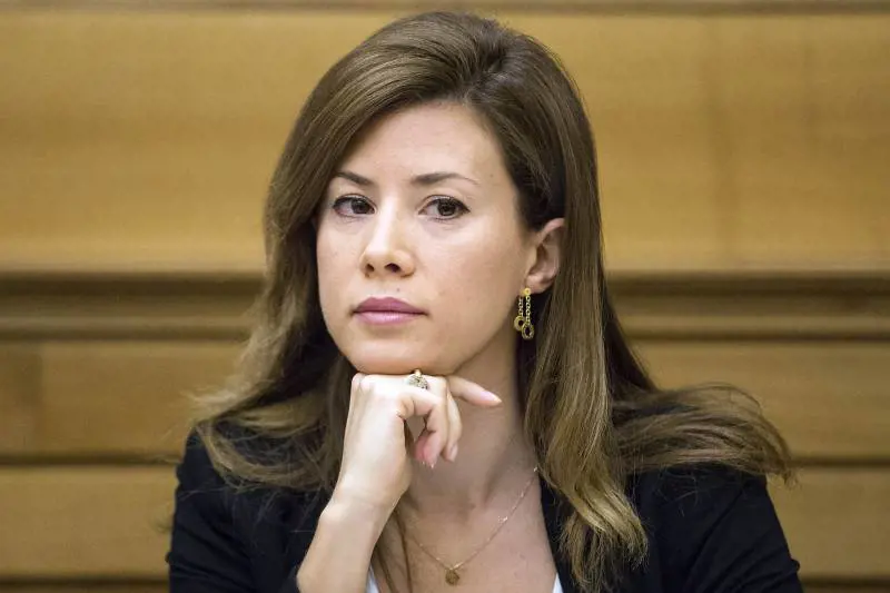 "Perde chi strizza l'occhio ai no vax". Forza Italia detta la linea dopo il voto