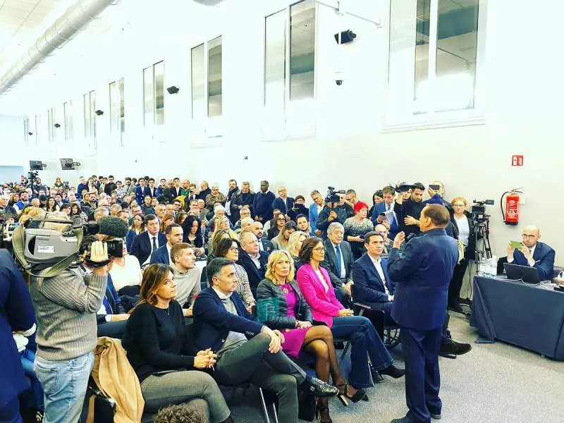 Salini: "Forza Italia c'è" L'ultimatum di Gelmini