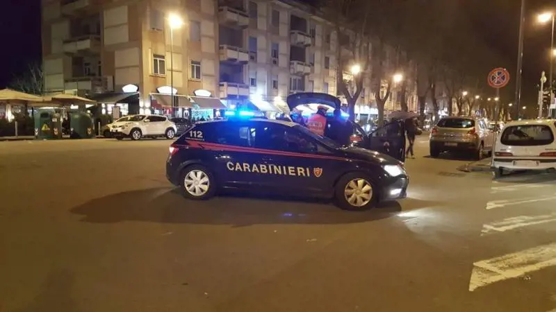 Ladri seriali in azione: rubavano televisori all'hotel