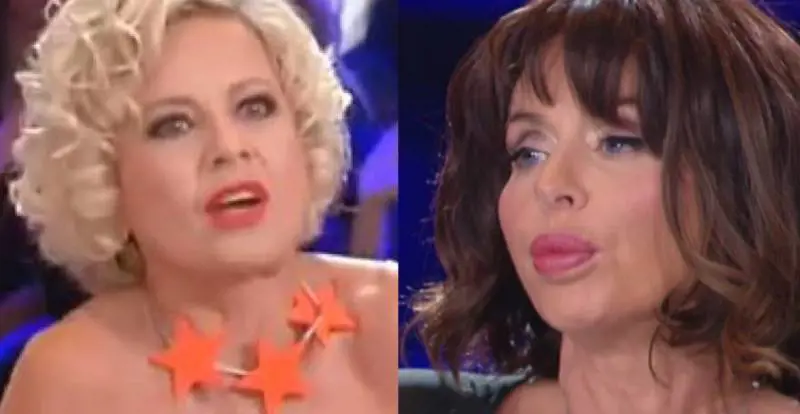 Scontro in tv tra la Marini e Antonella Elia: "Mi fai ridere!"
