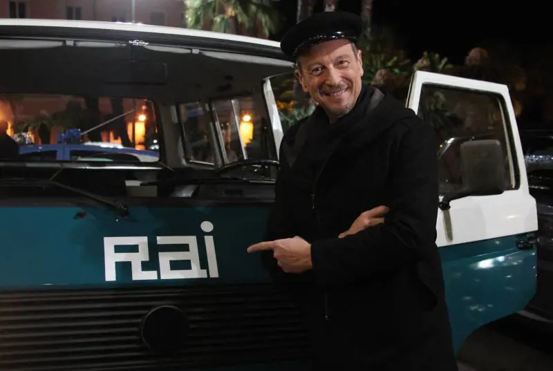Sanremo 2020, i biglietti arrivano a costare 1290 euro. E sui social scoppia la polemica