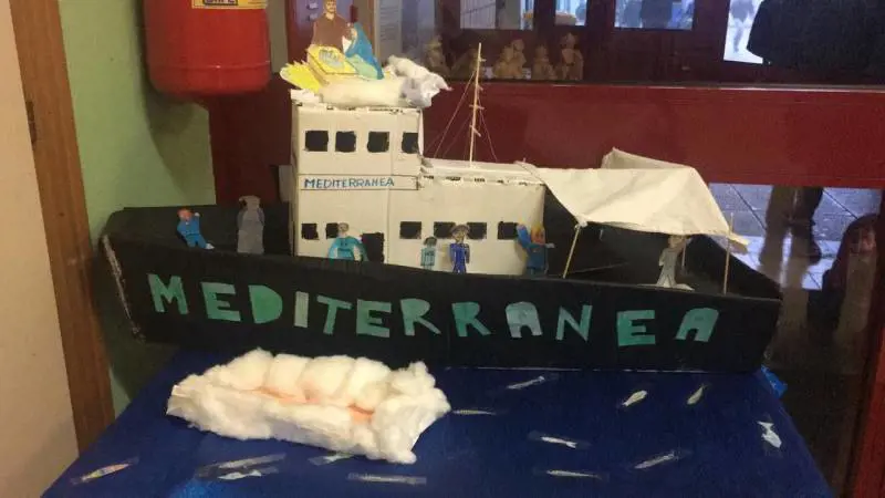 A scuola adesso nel presepe ci va pure la nave Mediterranea