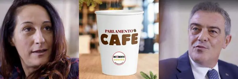 La "sitcom" M5s contro la Meloni: "La madre del popolo..."