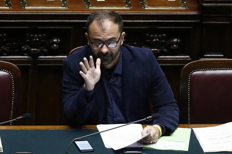 Fioramonti continua a svuotare M5s Altri 7 pronti a mollare Casaleggio & Co.