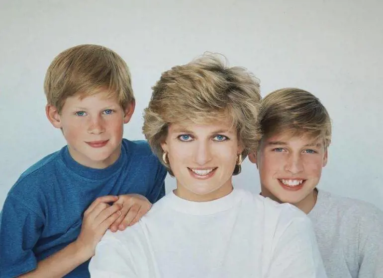 L'addio del principe Harry ai doveri reali? Tutta "colpa" delle sue donne
