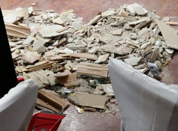 Bari, crolla il controsoffitto durante il veglione: quattro i feriti