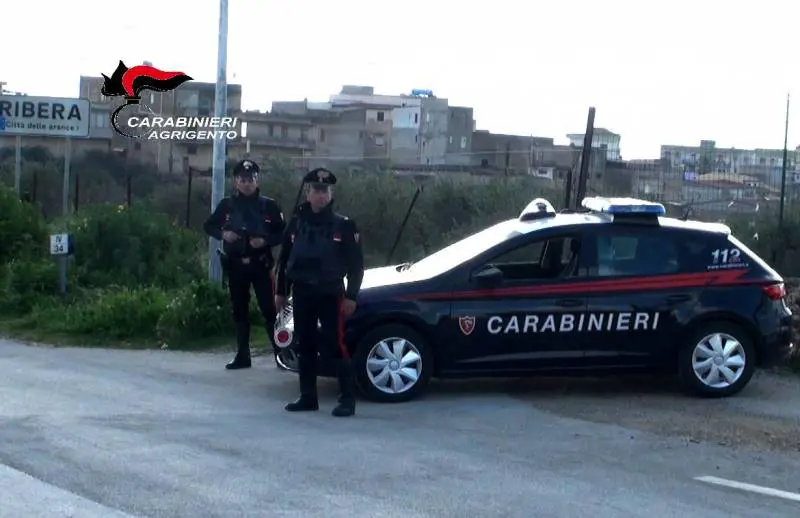 "Ora datemi l'elemosina" E il tunisino clandestino semina panico nel supermercato