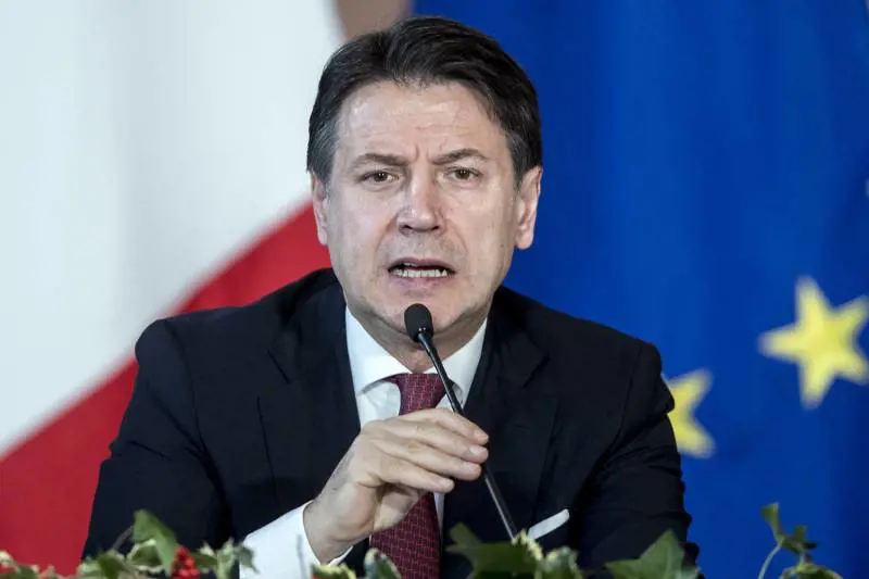 Schiaffo dell'Europa ai giallorossi: "Un errore limitare il contante"