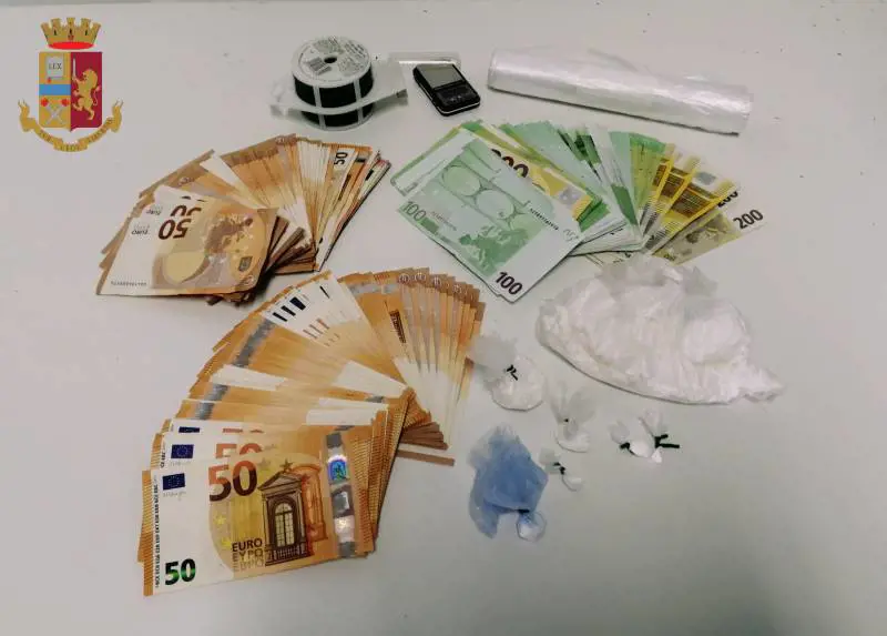 Spacciava droga in bicicletta: arrestato 33enne egiziano