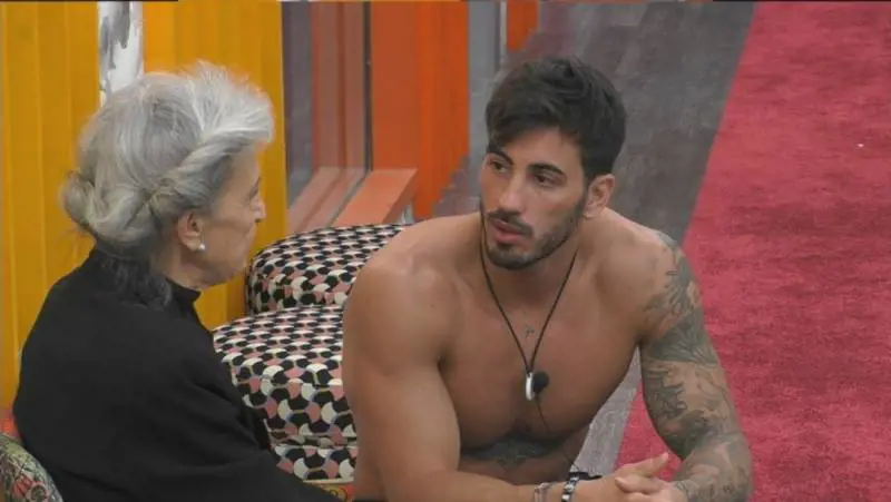 Ivan Gonzalez: "Pensavo che mia madre fosse mia sorella"