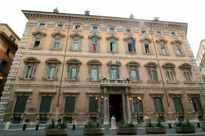 C'è primo sì alla riforma: i 18enni potranno votare al Senato