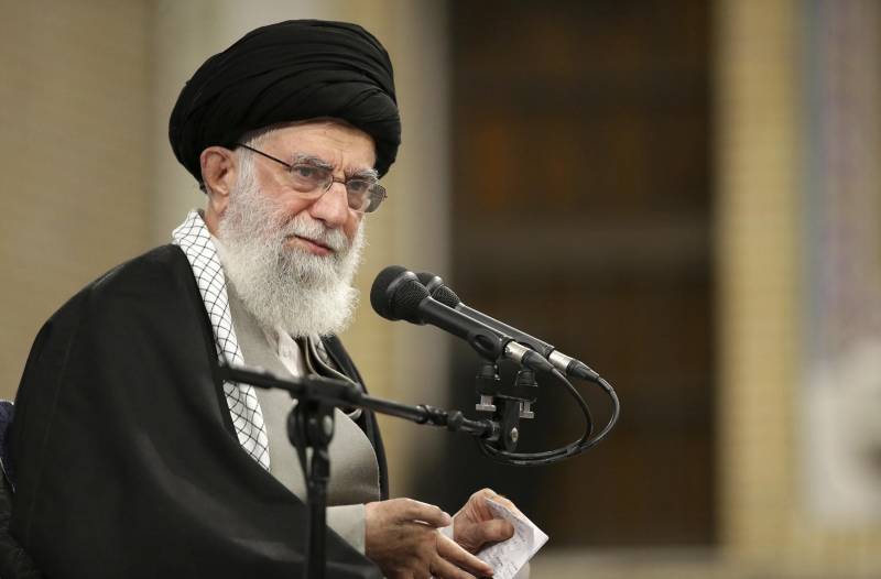 L'Iran contro l'Occidente. "Colpiremo le vostre basi"