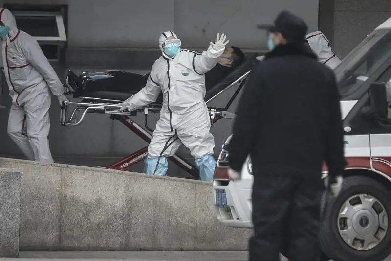 Cina, il misterioso virus può passare da uomo a uomo: "Non si esclude l'arrivo in Italia"