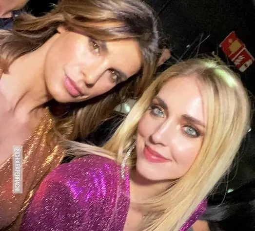 Ferragni e Canalis insieme, il web incorona Elisabetta: "Un'altra categoria"